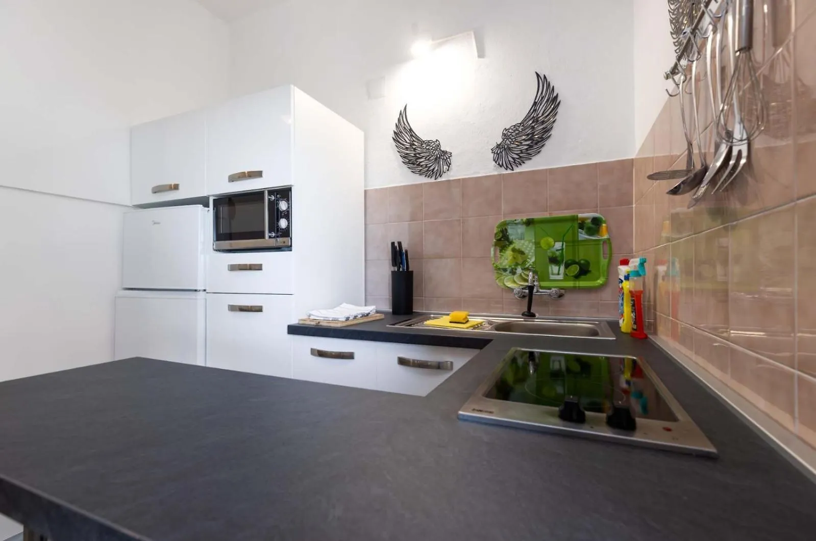 Dvi Ulike Apartment Labinci